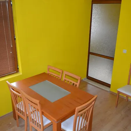 Green Valley Guest Houses Guest house Gyul'ovtsa